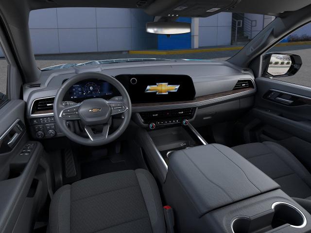 2025 Chevrolet Suburban Vehicle Photo in KANSAS CITY, MO 64114-4502