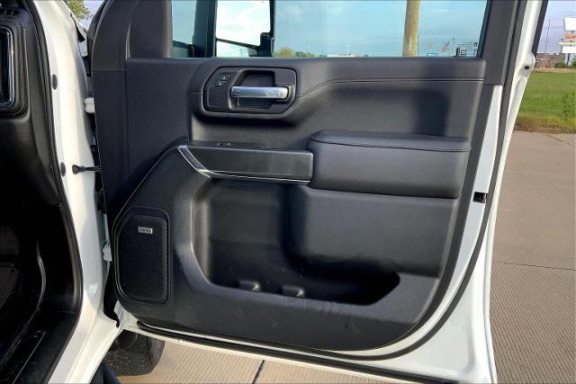 2021 GMC Sierra 2500 HD Vehicle Photo in TOPEKA, KS 66609-0000