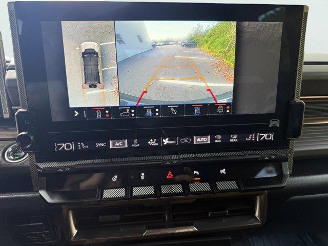 2024 GMC HUMMER EV SUV Vehicle Photo in LEOMINSTER, MA 01453-2952