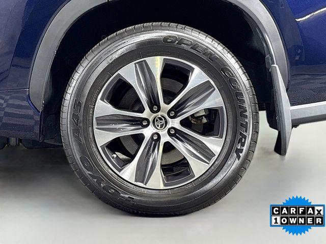 2021 Toyota Highlander Vehicle Photo in Puyallup, WA 98371