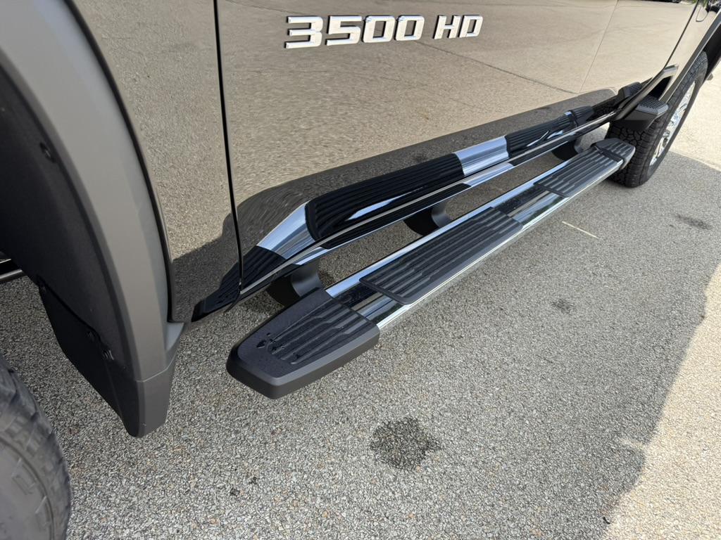 2026 Chevrolet Silverado 3500 HD LTZ - 9
