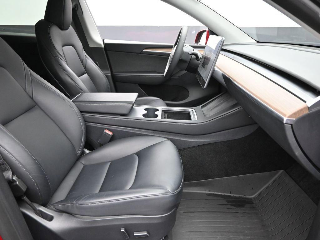 2023 Tesla Model Y Vehicle Photo in Cedar Rapids, IA 52402