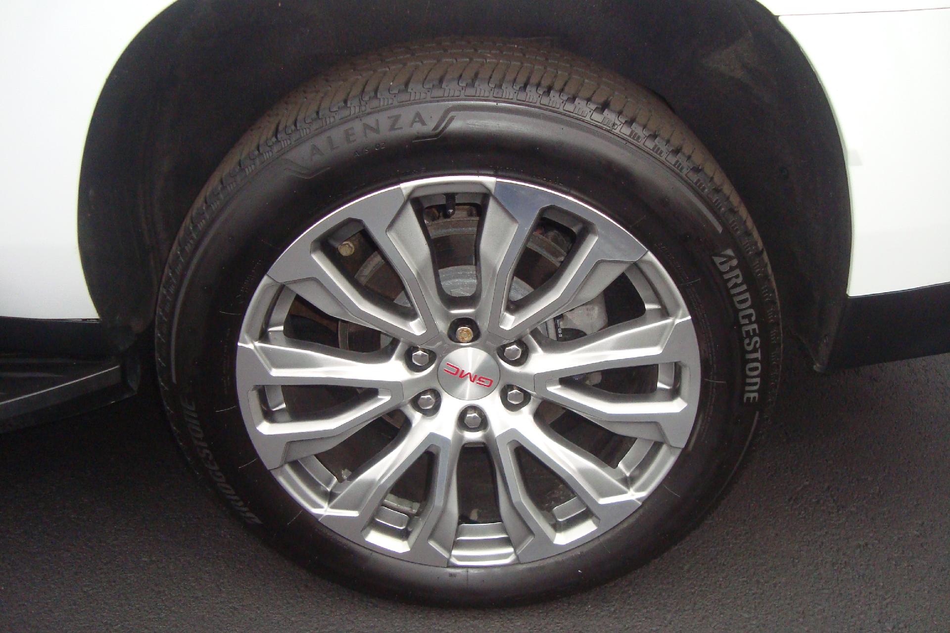 2021 GMC Yukon XL Vehicle Photo in PORTSMOUTH, NH 03801-4196