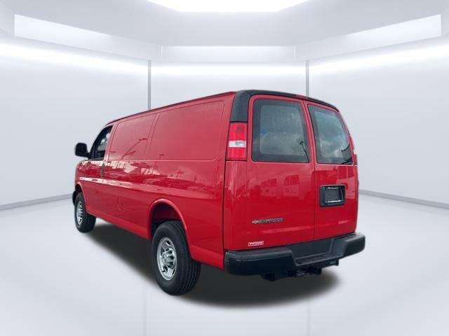 2025 Chevrolet Express Cargo 2500 Vehicle Photo in SAINT CLAIRSVILLE, OH 43950-8512