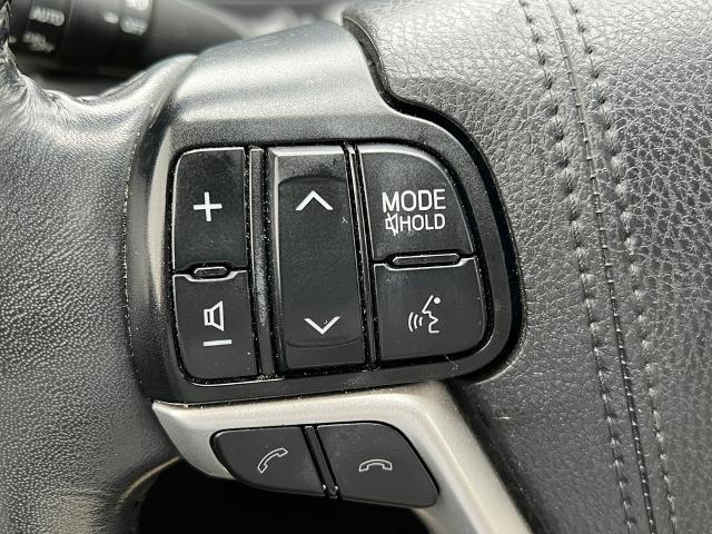 2019 Toyota Highlander Vehicle Photo in Brunswick, GA 31525