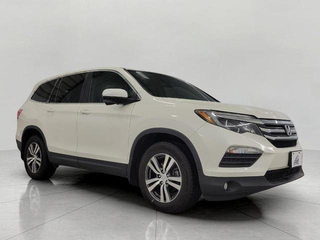 2017 Honda Pilot Vehicle Photo in NEENAH, WI 54956-2243