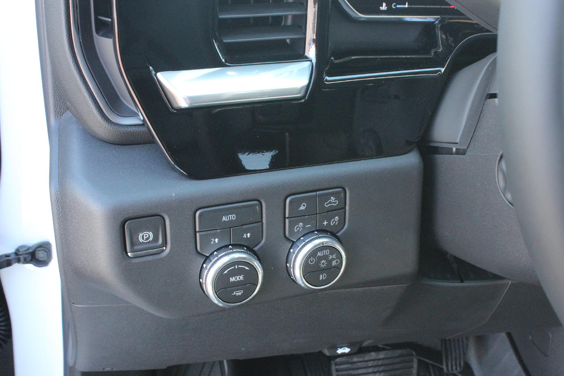 2026 GMC Sierra 1500 Vehicle Photo in AURORA, CO 80012-4011