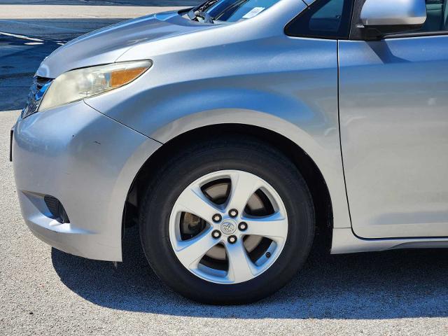 2012 Toyota Sienna Vehicle Photo in DENTON, TX 76210-9321