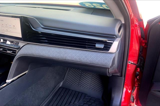 2025 Toyota Camry Vehicle Photo in KANSAS CITY, MO 64114-4545