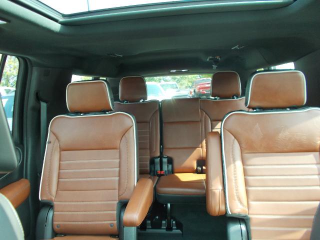 2023 GMC Yukon XL Vehicle Photo in LOWELL, MA 01852-4336