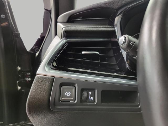 2025 Cadillac XT6 Vehicle Photo in NEENAH, WI 54956-2243