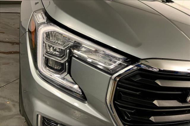 2024 GMC Terrain Vehicle Photo in KANSAS CITY, MO 64114-4545