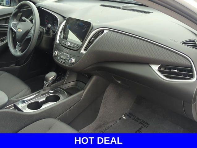 2022 Chevrolet Malibu Vehicle Photo in Merrillville, IN 46410