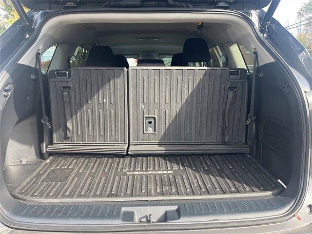 2022 Toyota Highlander Vehicle Photo in Willow Grove, PA 19090