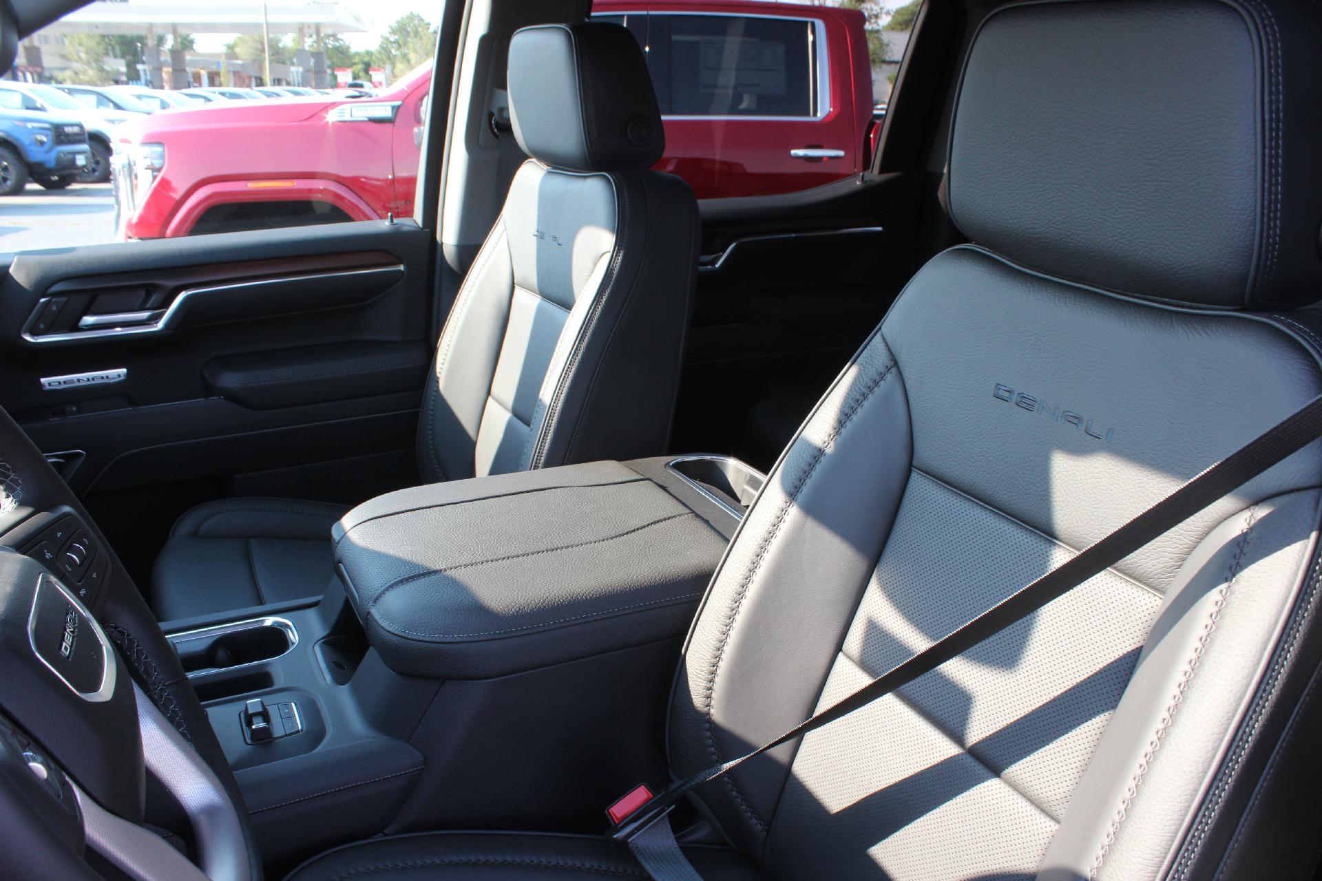 2025 GMC Sierra 1500 Vehicle Photo in AURORA, CO 80012-4011
