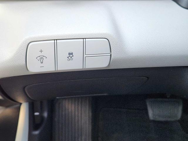 2025 Hyundai ELANTRA Vehicle Photo in DENTON, TX 76210-9321
