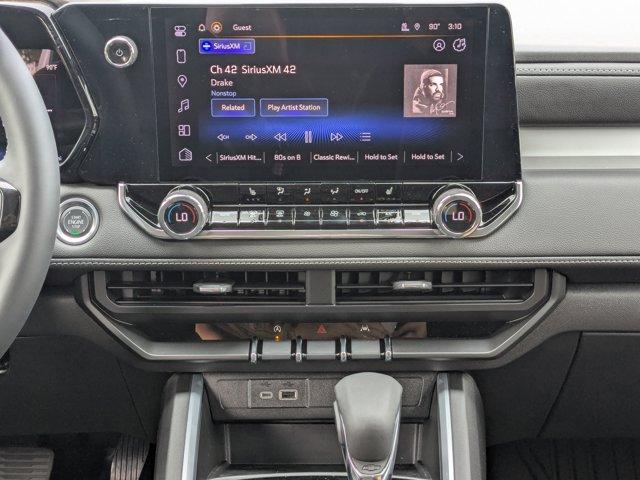 2024 Chevrolet Colorado Vehicle Photo in BRUNSWICK, GA 31525-1881