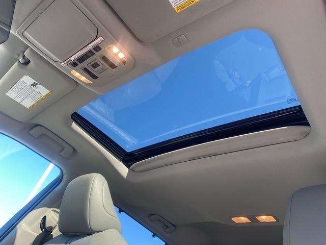 2020 Toyota Highlander Vehicle Photo in DUNKIRK, NY 14048-3562