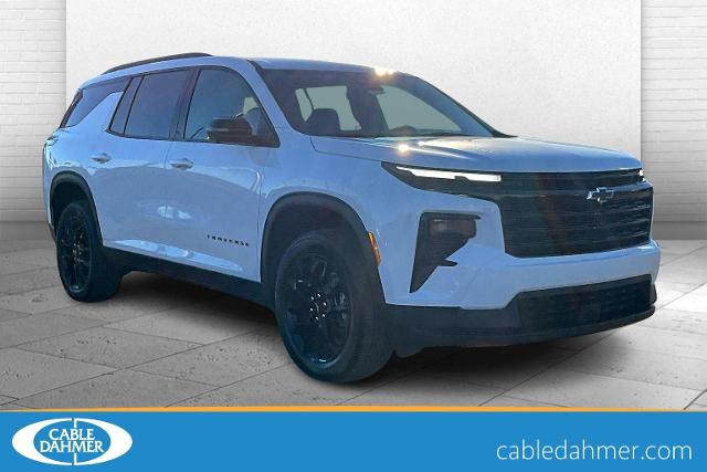 2026 Chevrolet Traverse Vehicle Photo in TOPEKA, KS 66609-0000