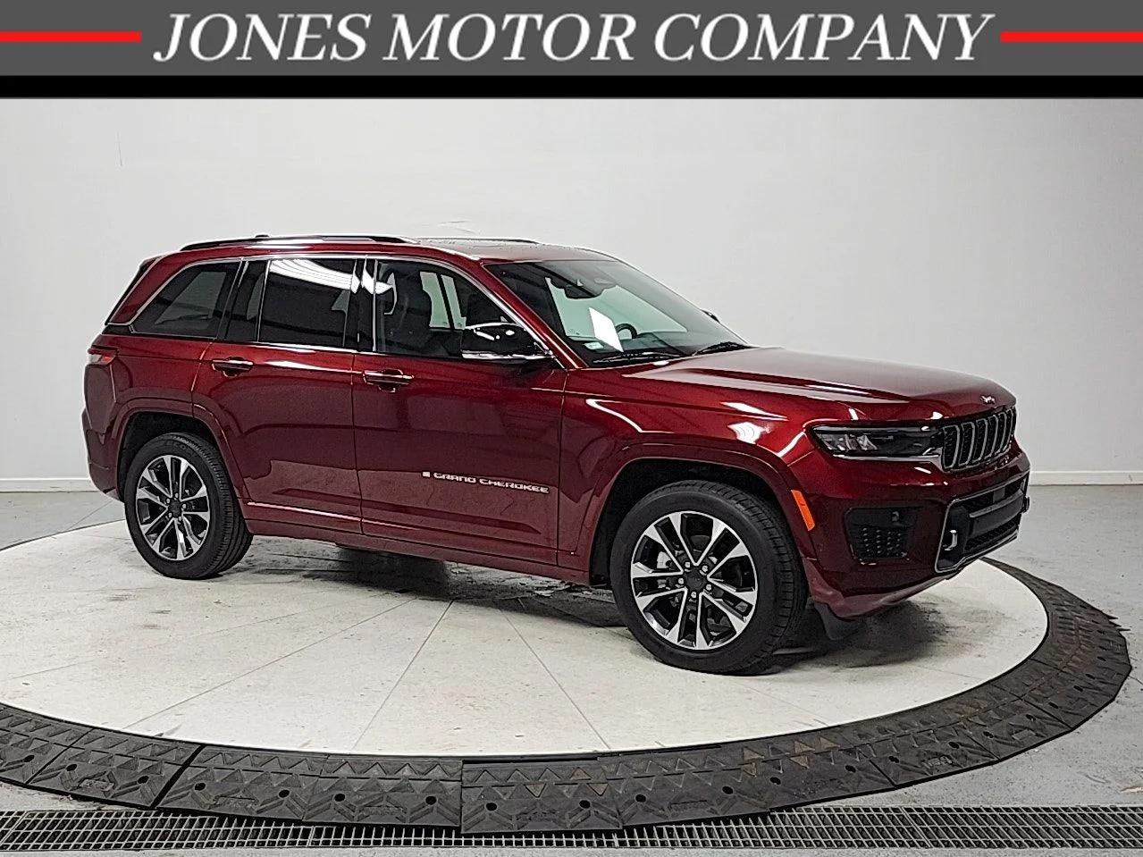 2023 Jeep Grand Cherokee Vehicle Photo in Savannah, TN 38372