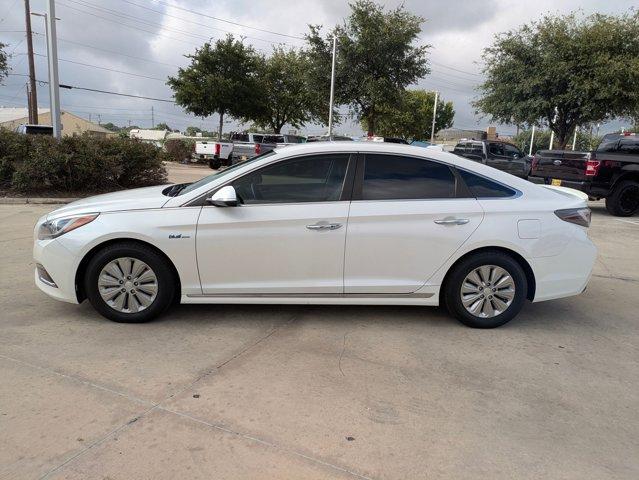 2016 Hyundai SONATA Hybrid Vehicle Photo in San Antonio, TX 78209