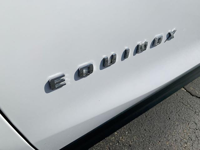 2022 Chevrolet Equinox Vehicle Photo in MOON TOWNSHIP, PA 15108-2571