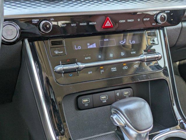 2024 Kia Carnival Vehicle Photo in San Antonio, TX 78209