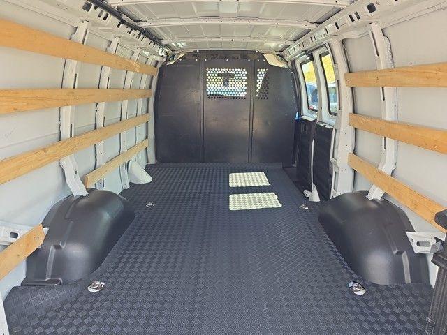 2023 GMC Savana Cargo Van Vehicle Photo in Pleasant Hills, PA 15236