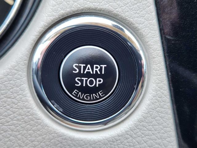 2019 Nissan Rogue Sport Vehicle Photo in DENTON, TX 76210-9321
