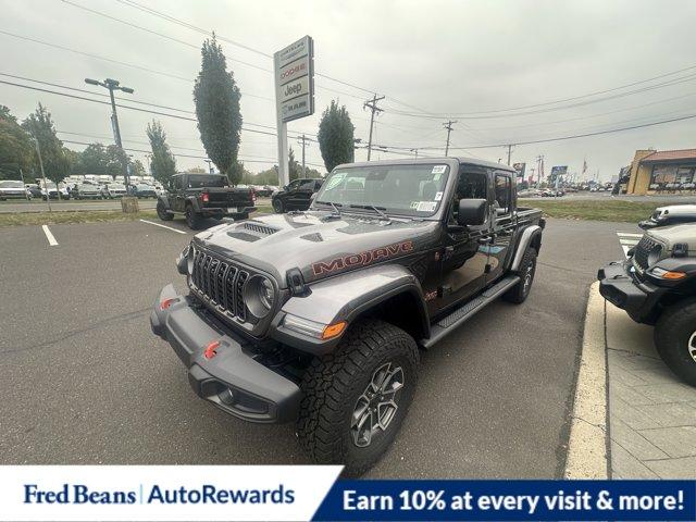 2025 Jeep Gladiator Vehicle Photo in Doylsetown, PA 18901