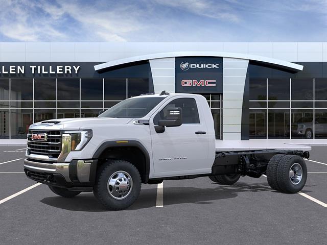 Summit White 2026 GMC Sierra 3500HD Chassis Pickup Truck Four-Wheel Drive Automatic