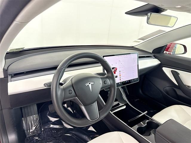 2019 Tesla Model 3 Vehicle Photo in Everett, WA 98204