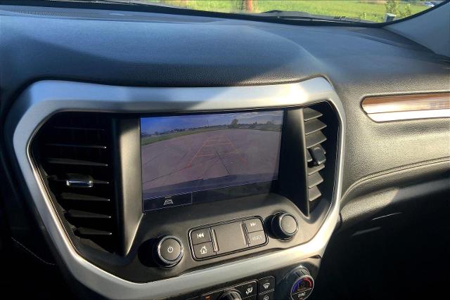 2023 GMC Acadia Vehicle Photo in TOPEKA, KS 66609-0000