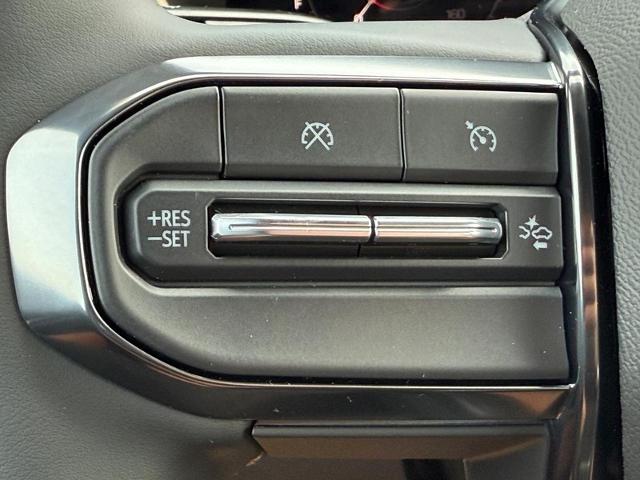 2025 GMC Canyon Vehicle Photo in COLUMBIA, MO 65203-3903