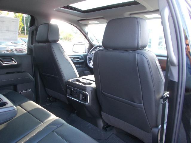 2026 GMC Sierra 1500 Vehicle Photo in LOWELL, MA 01852-4336