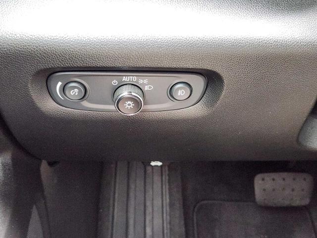 2021 Chevrolet Traverse Vehicle Photo in DENTON, TX 76210-9321