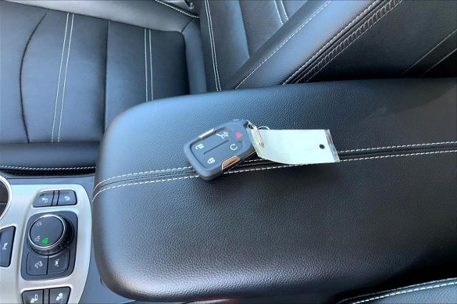 2022 GMC Terrain Vehicle Photo in TOPEKA, KS 66609-0000