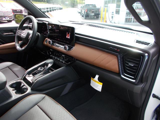 2026 GMC Canyon Vehicle Photo in LOWELL, MA 01852-4336