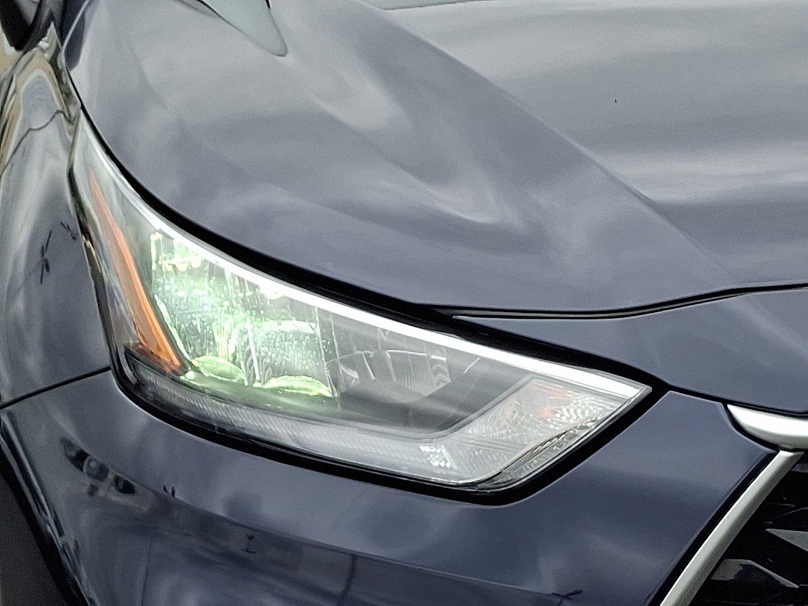 2020 Toyota Highlander Vehicle Photo in Harrisburg, PA 17111