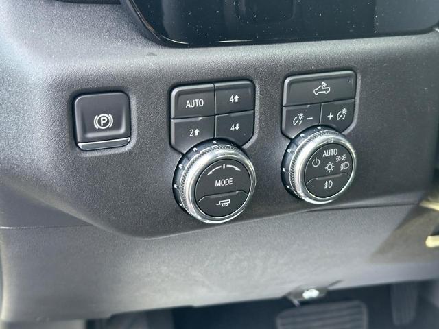 2026 GMC Sierra 1500 Vehicle Photo in COLUMBIA, MO 65203-3903