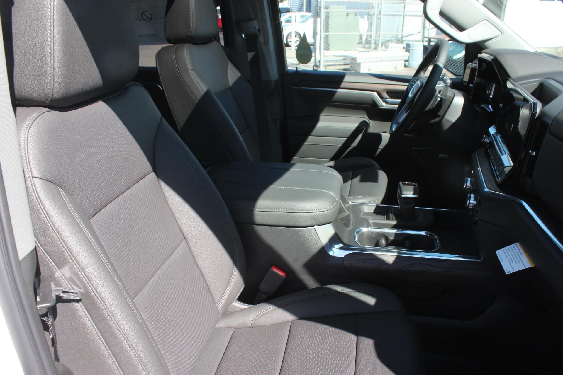 2026 GMC Sierra 1500 Vehicle Photo in AURORA, CO 80012-4011