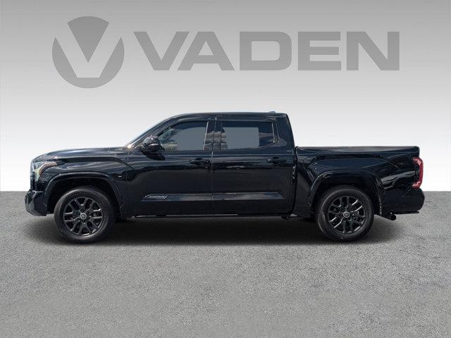2022 Toyota Tundra 4WD Vehicle Photo in BRUNSWICK, GA 31525-1881