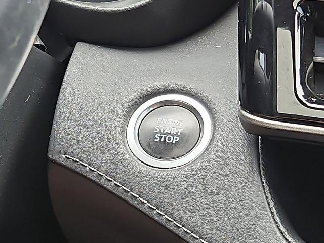 2021 Toyota Highlander Vehicle Photo in TREVOSE, PA 19053-4984