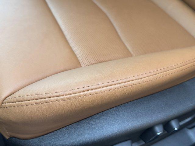 2025 Cadillac XT5 Vehicle Photo in LEOMINSTER, MA 01453-2952