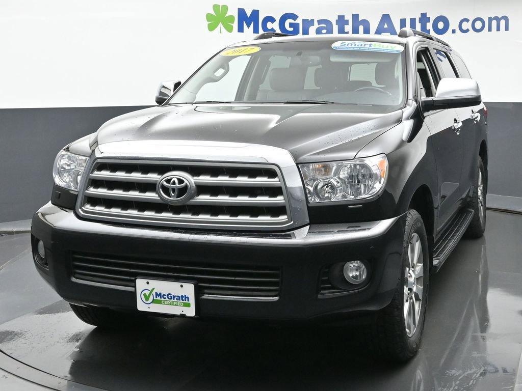 2017 Toyota Sequoia Vehicle Photo in Cedar Rapids, IA 52402