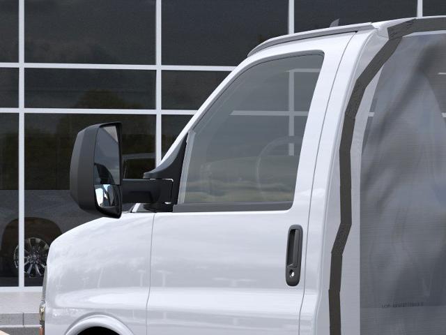 2025 Chevrolet Express Commercial Cutaway Vehicle Photo in TOPEKA, KS 66609-0000