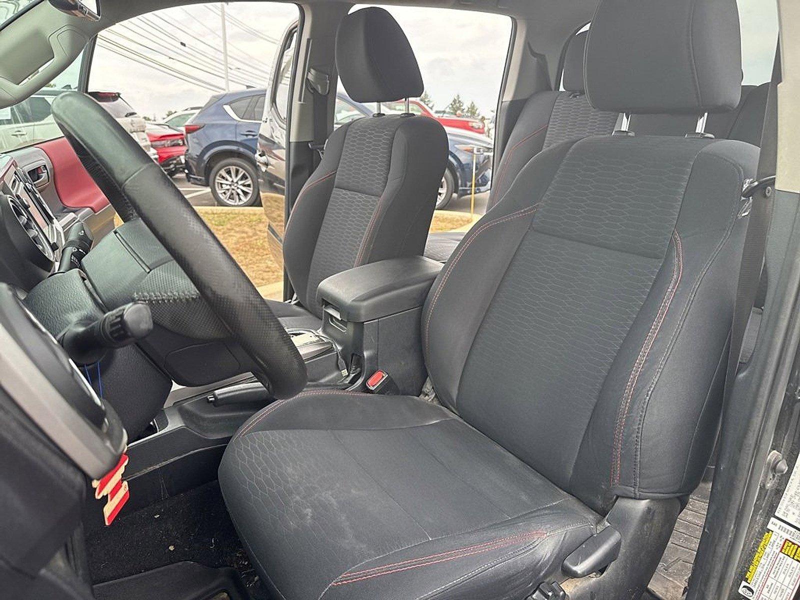 2019 Toyota Tacoma 4WD Vehicle Photo in Harrisburg, PA 17111