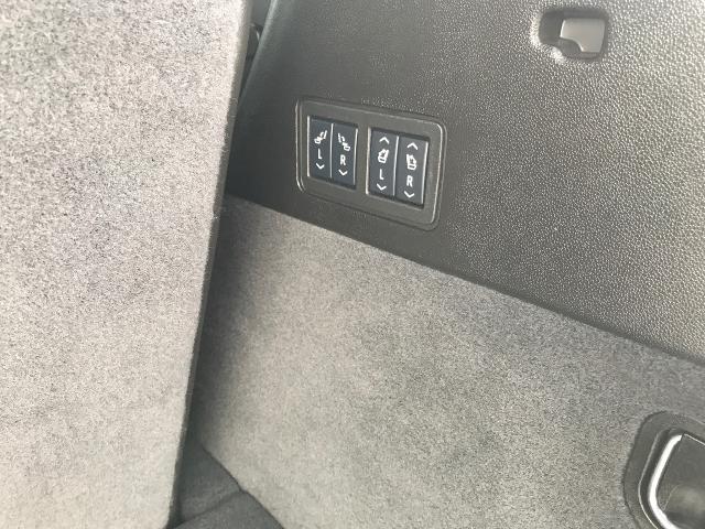 2025 Cadillac XT6 Vehicle Photo in GREEN BAY, WI 54303-3330