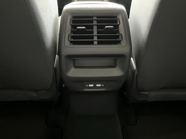 2025 Volkswagen Tiguan Vehicle Photo in Oshkosh, WI 54904