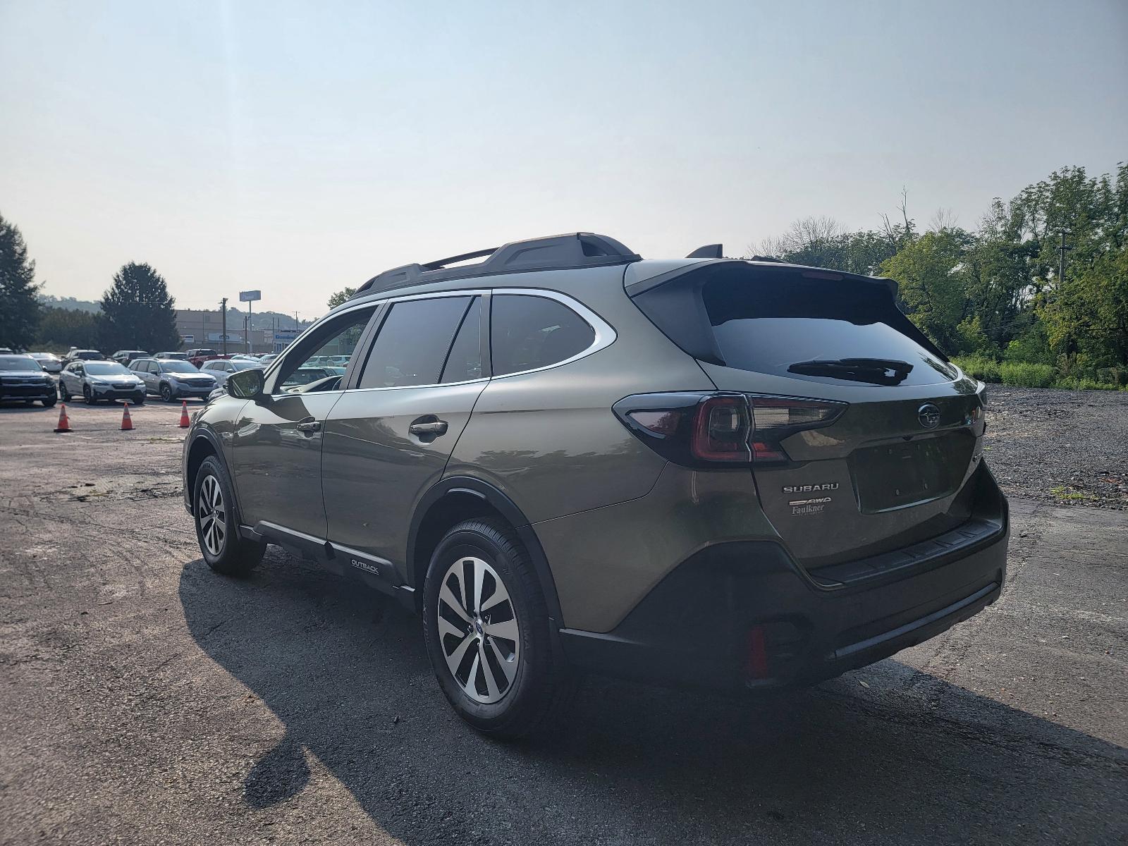 2020 Subaru Outback Vehicle Photo in Harrisburg, PA 17111